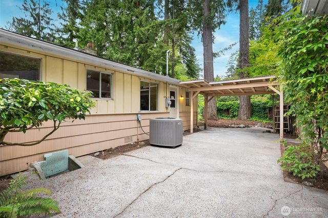 902 N 149th Street, Shoreline, WA 98133