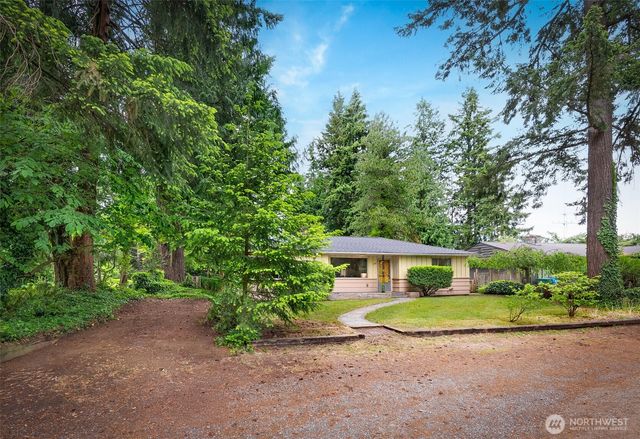 902 N 149th Street, Shoreline, WA 98133