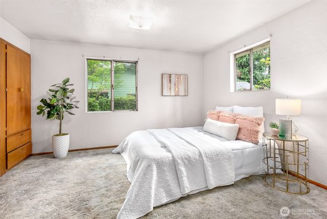 902 N 149th Street, Shoreline, WA 98133