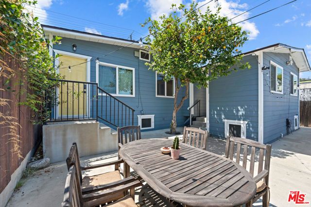 406 N Benton Way, Los Angeles, CA 90026