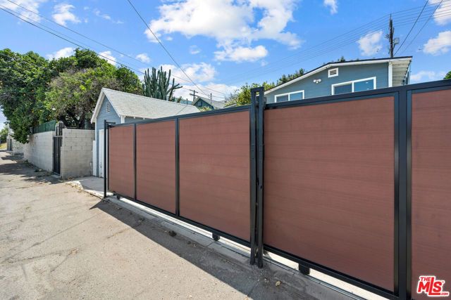 406 N Benton Way, Los Angeles, CA 90026