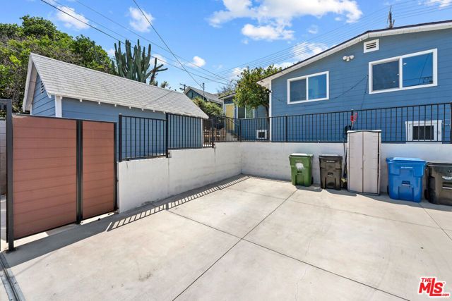 406 N Benton Way, Los Angeles, CA 90026