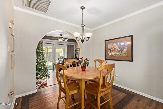 10925 W CHERRY HILLS Drive W, Sun City, AZ 85351