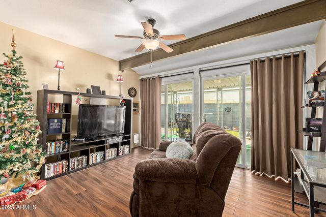 10925 W CHERRY HILLS Drive W, Sun City, AZ 85351