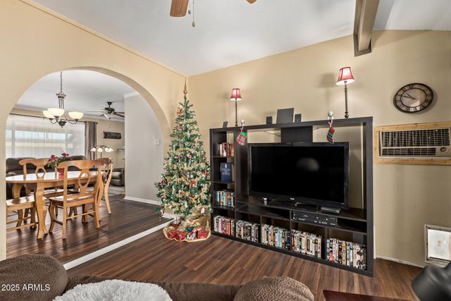 10925 W CHERRY HILLS Drive W, Sun City, AZ 85351