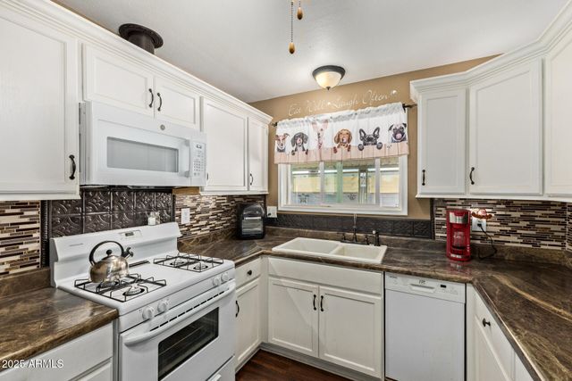 10925 W CHERRY HILLS Drive W, Sun City, AZ 85351