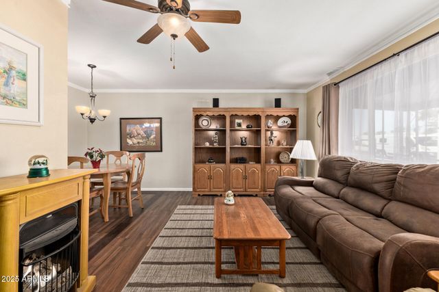 10925 W CHERRY HILLS Drive W, Sun City, AZ 85351