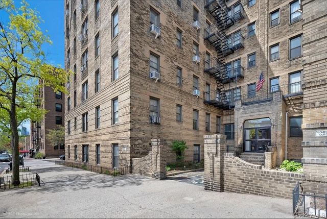 50-05 43rd Avenue 2F, Woodside, NY 11377