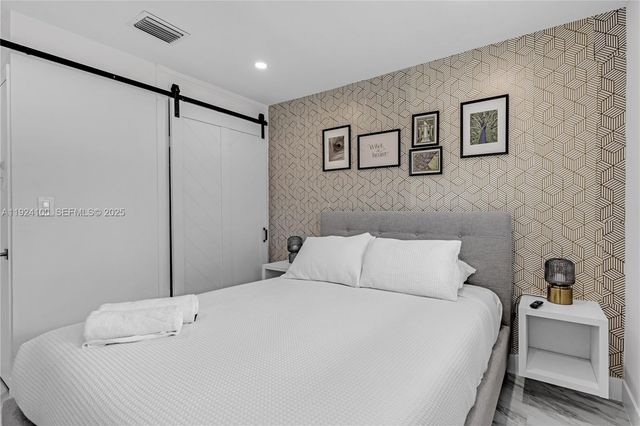 1730 NE 9th Ave, Fort Lauderdale, FL 33305