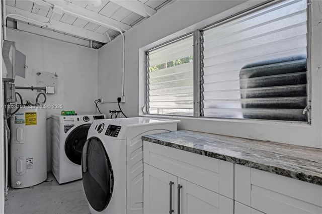 1730 NE 9th Ave, Fort Lauderdale, FL 33305