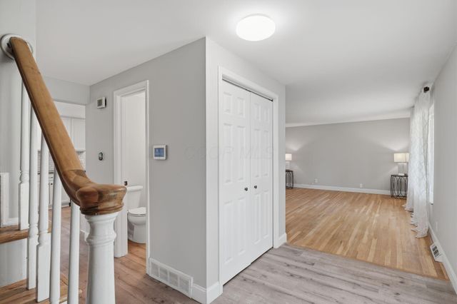 2547 Mccutcheon Road, Columbus, OH 43219