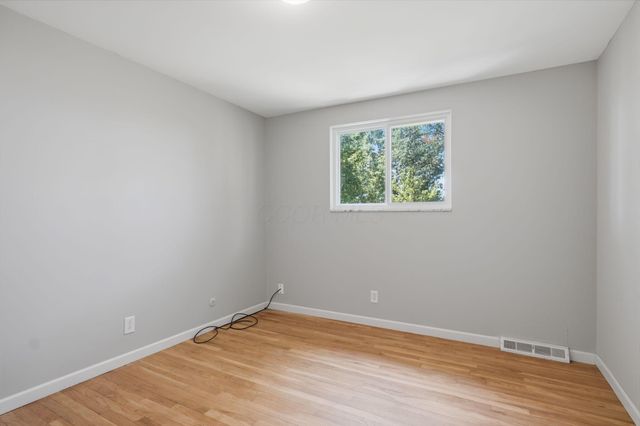 2547 Mccutcheon Road, Columbus, OH 43219