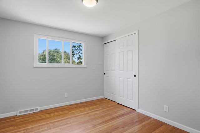 2547 Mccutcheon Road, Columbus, OH 43219