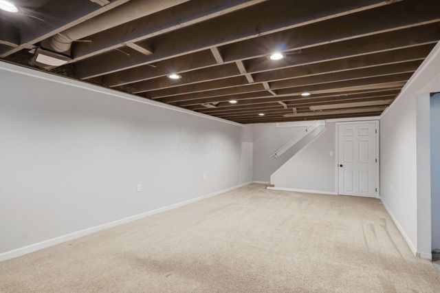 2547 Mccutcheon Road, Columbus, OH 43219