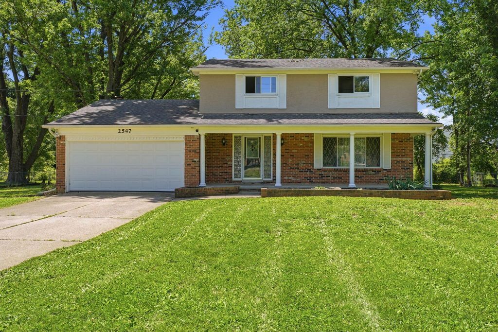 2547 Mccutcheon Road, Columbus, OH 43219