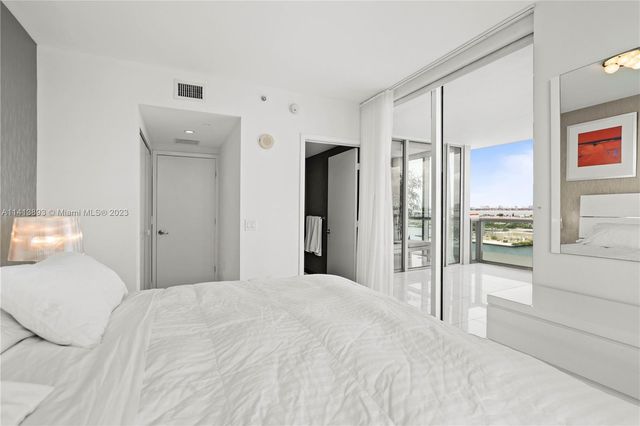 7935 East Dr 1204, North Bay Village, FL 33141