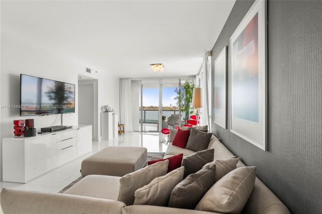 7935 East Dr 1204, North Bay Village, FL 33141