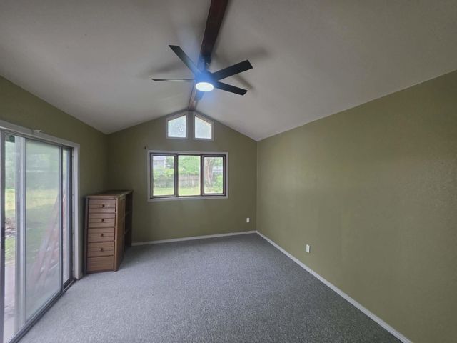 813 W 33rd St N, Wichita, KS 67204