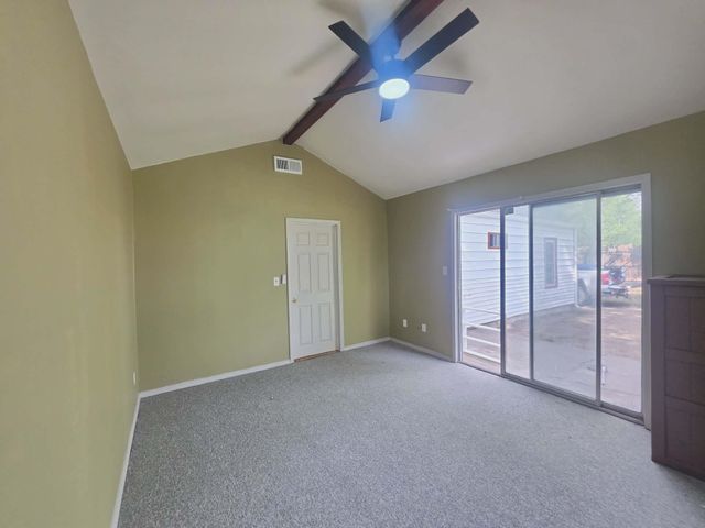 813 W 33rd St N, Wichita, KS 67204