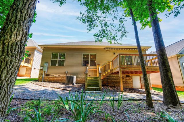 194 T R Harris Drive, Shelby, NC 28150