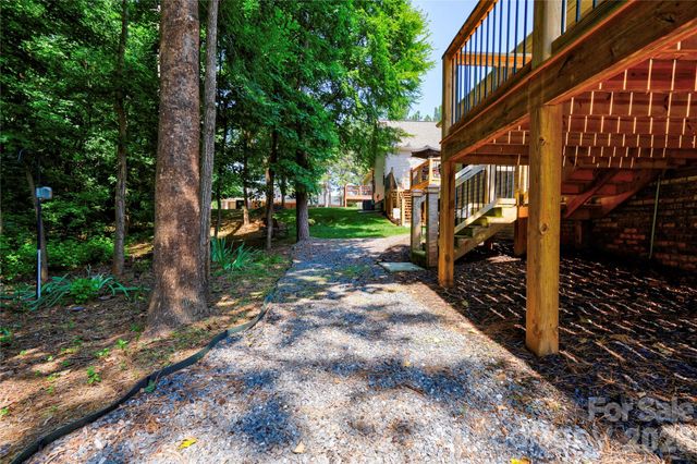 194 T R Harris Drive, Shelby, NC 28150