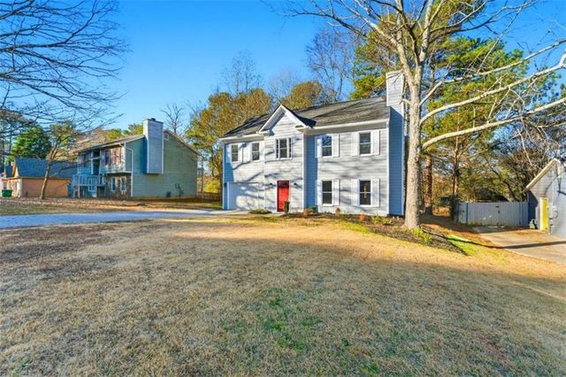 922 Fox Valley Court, Stone Mountain, GA 30088