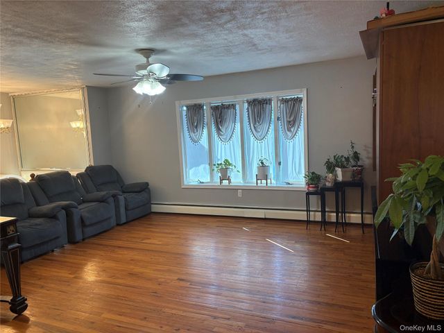 82 Bedford Road, Hempstead, NY 11550