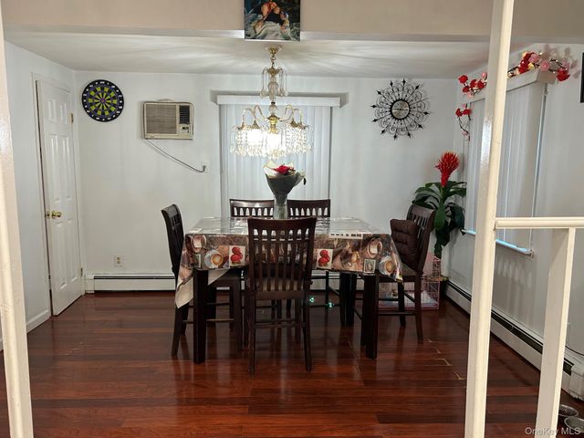 82 Bedford Road, Hempstead, NY 11550