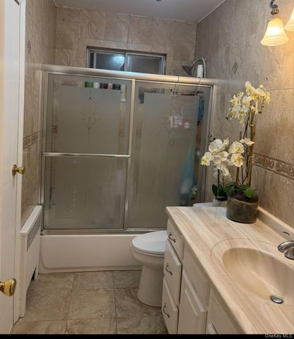 82 Bedford Road, Hempstead, NY 11550