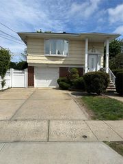 82 Bedford Road, Hempstead, NY 11550