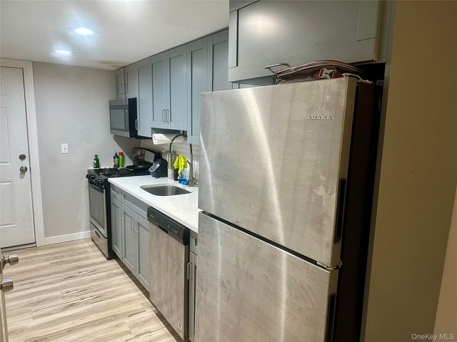 372 VERPLANCK Avenue 1, Beacon, NY 12508