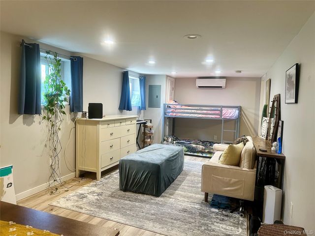 372 VERPLANCK Avenue 1, Beacon, NY 12508