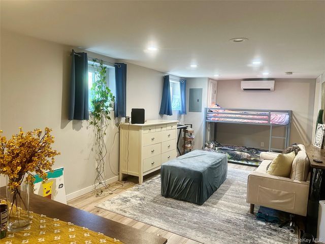 372 VERPLANCK Avenue 1, Beacon, NY 12508