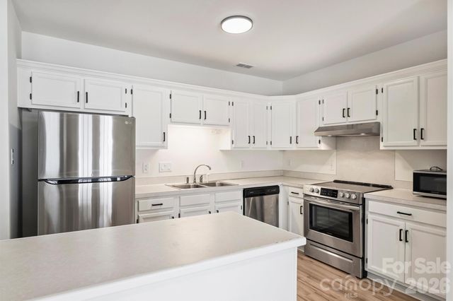 9121 Kings Canyon Drive, Charlotte, NC 28210