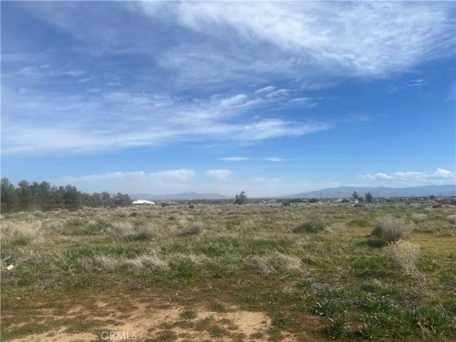 0 Vinton, Phelan, CA 92371