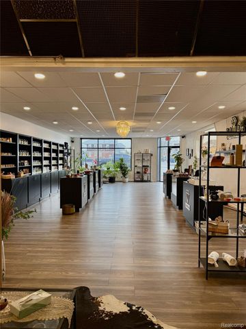 15301 W Warren Avenue, Dearborn, MI 48126