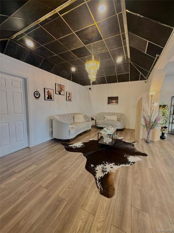 15301 W Warren Avenue, Dearborn, MI 48126