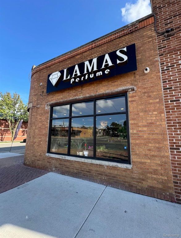 15301 W Warren Avenue, Dearborn, MI 48126