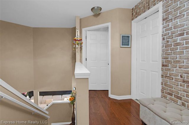25244 Independence Trail, Warren, MI 48089