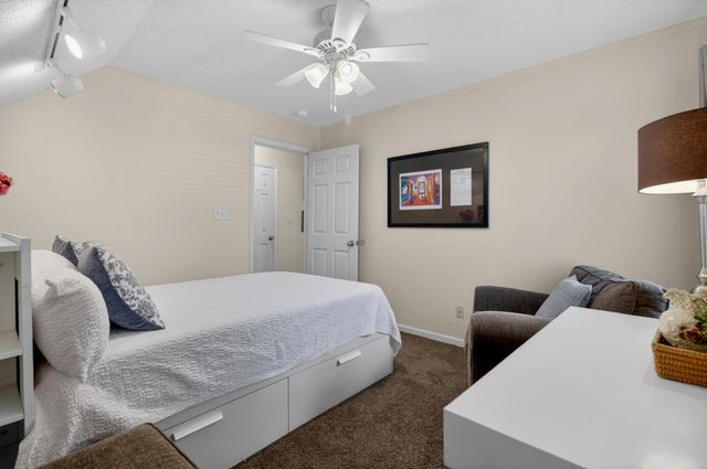 1882 Central Park Road, Charleston, SC 29412