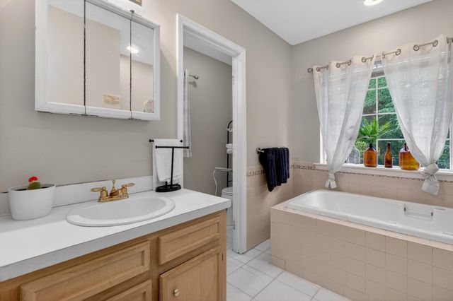 1882 Central Park Road, Charleston, SC 29412