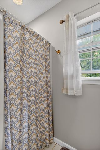 1882 Central Park Road, Charleston, SC 29412