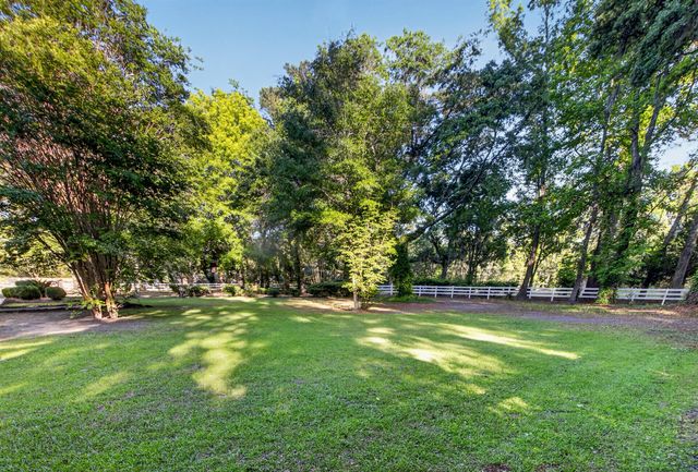 1882 Central Park Road, Charleston, SC 29412
