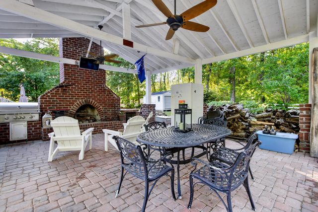 1882 Central Park Road, Charleston, SC 29412
