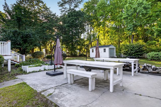 1882 Central Park Road, Charleston, SC 29412