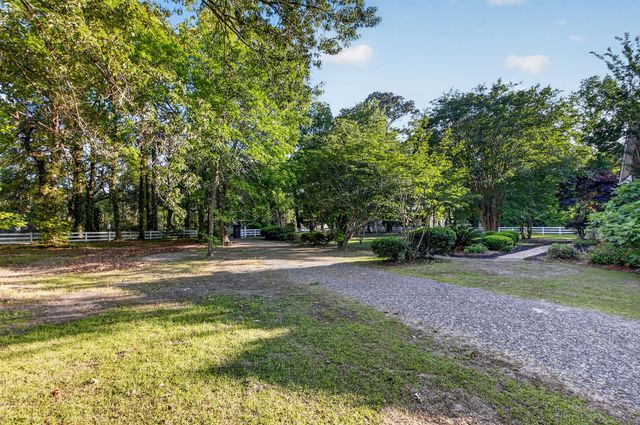 1882 Central Park Road, Charleston, SC 29412