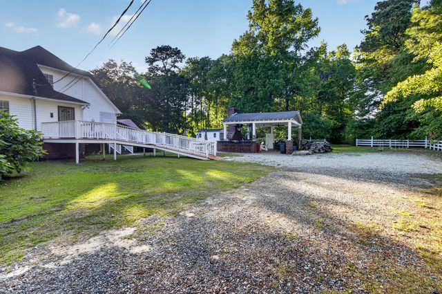 1882 Central Park Road, Charleston, SC 29412