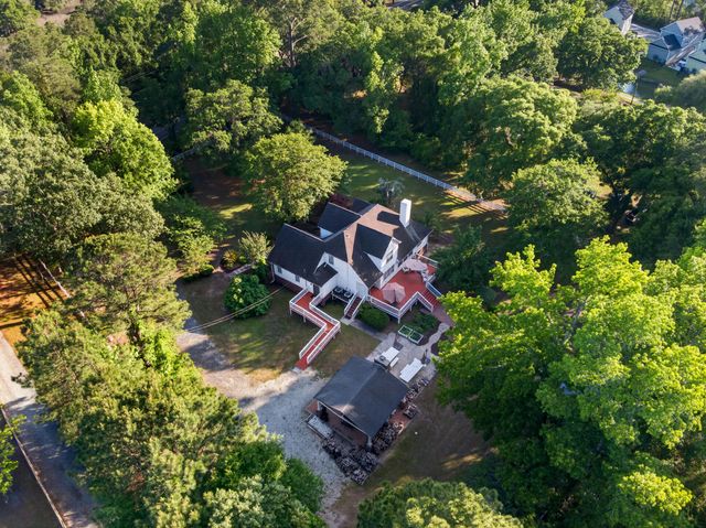 1882 Central Park Road, Charleston, SC 29412