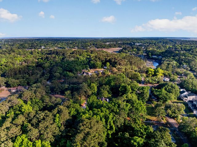 1882 Central Park Road, Charleston, SC 29412