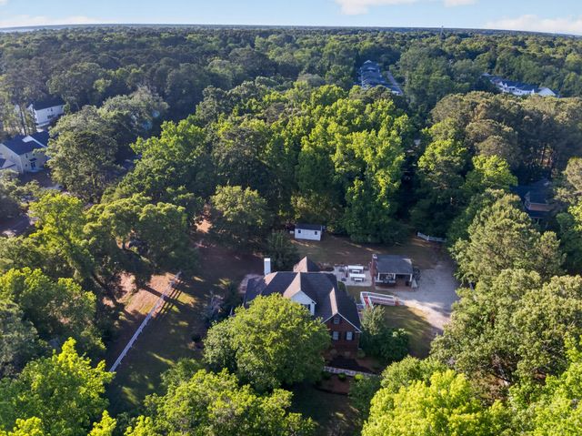 1882 Central Park Road, Charleston, SC 29412